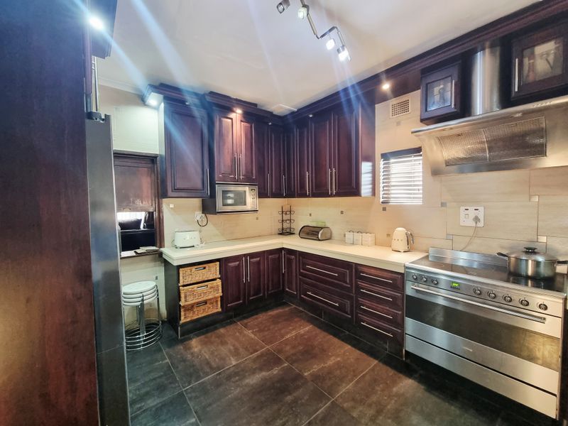 Beautiful house for sale - Photo 2