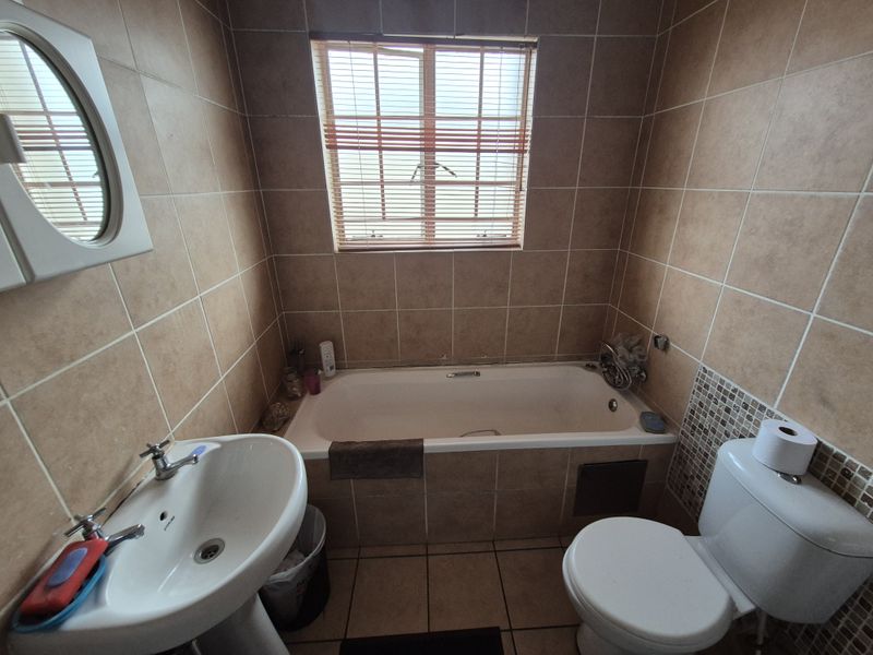 Calling all investors! - Photo 8