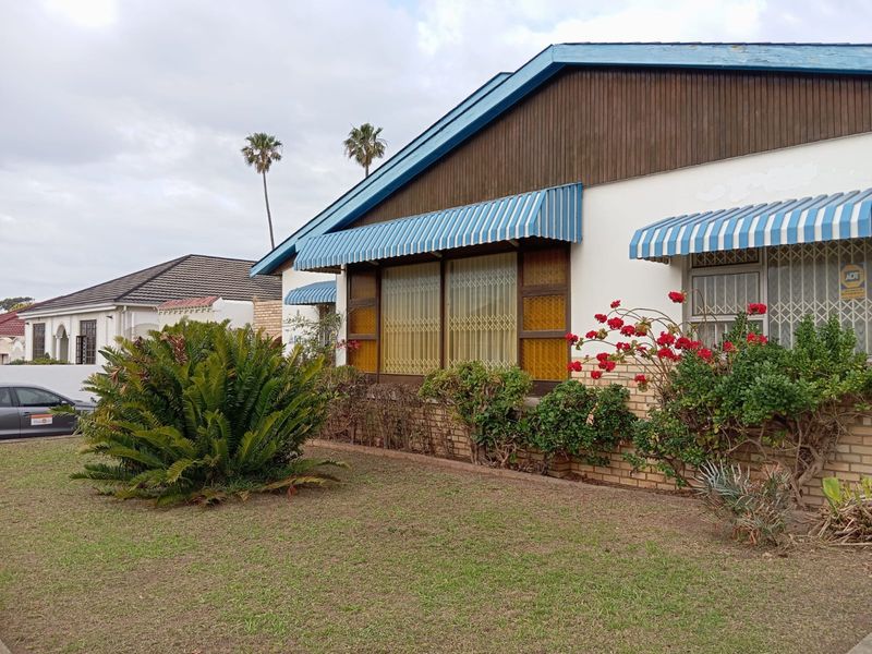 Deceased Estate with Endless Potential Across from Erica Girls Primary. Sole Mandate! - Photo 3