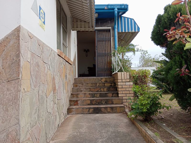 Deceased Estate with Endless Potential Across from Erica Girls Primary. Sole Mandate! - Photo 5