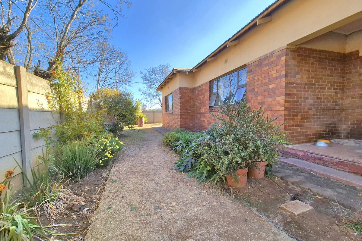 Lovely Home just Waiting For You! - Photo 3