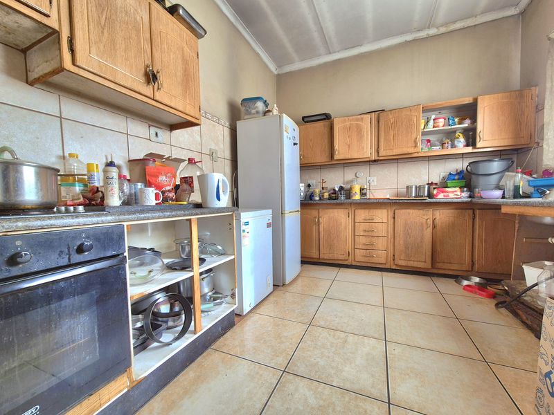 Lovely Home just Waiting For You! - Photo 4