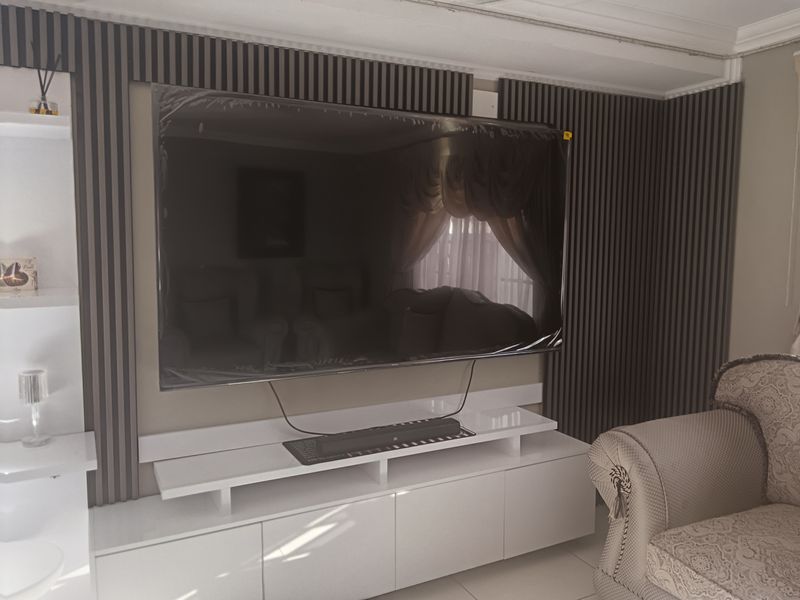 3 Bedrooms, 3 Lounges pure elegant masterpiece in Mandela View, Eden Park - Photo 8