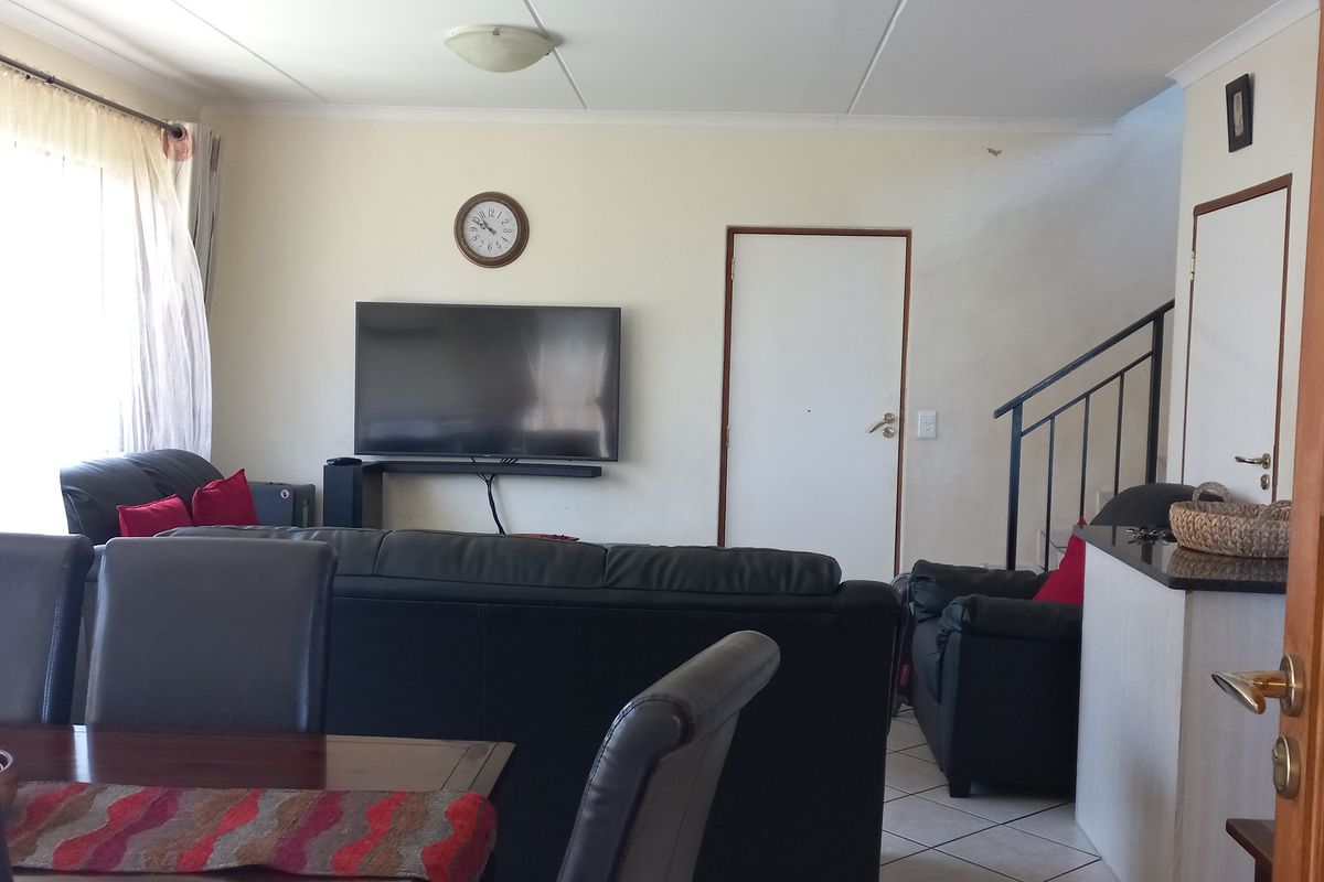 3 Bedroom townhouse for sale in Arundo Estate the reeds - Photo 3