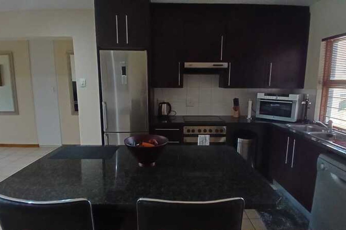 !RIVERFRONT Stimulating, Exciting Secured Property! - Photo 4