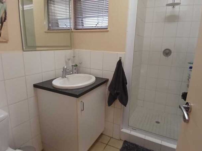 !RIVERFRONT Stimulating, Exciting Secured Property! - Photo 10