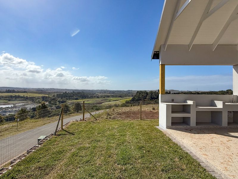 Modern Family Living in Tranquil Springvale Country Estate - Photo 4