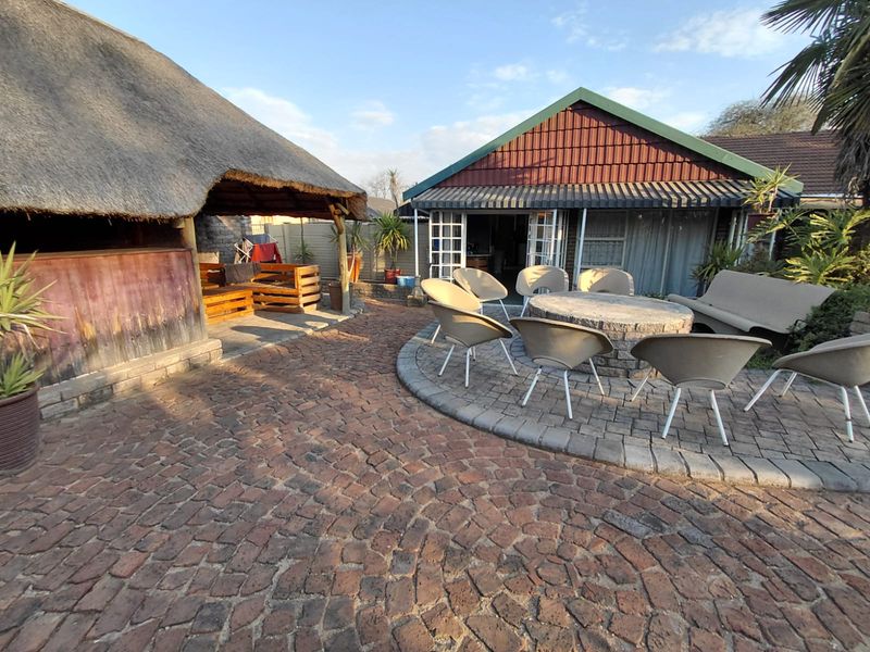 Family Entertainers' Dream!!!! - Photo 3