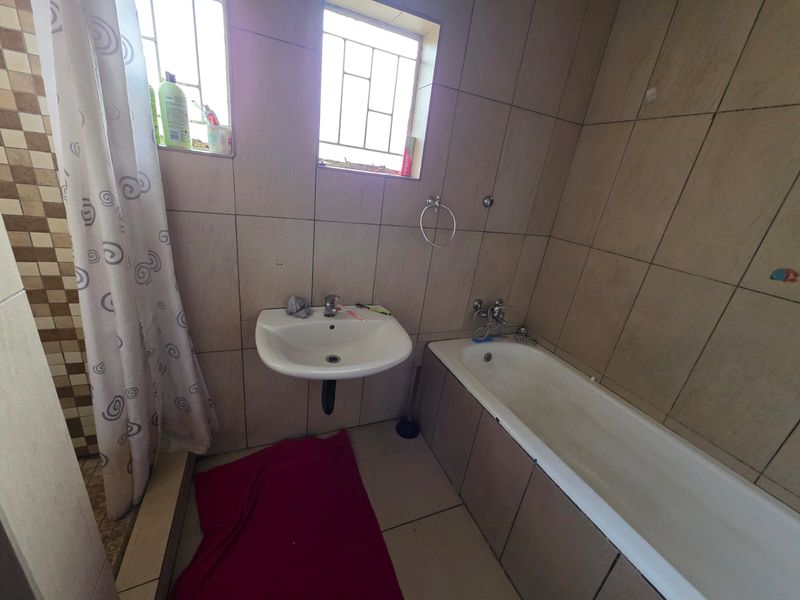 Cosy Family Home for Sale – Sasolburg - Photo 8