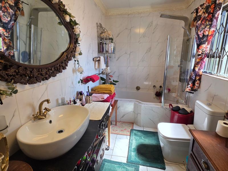 Bargain of the Year in Vaalpark – 2 Houses on 1 Property! - Photo 9