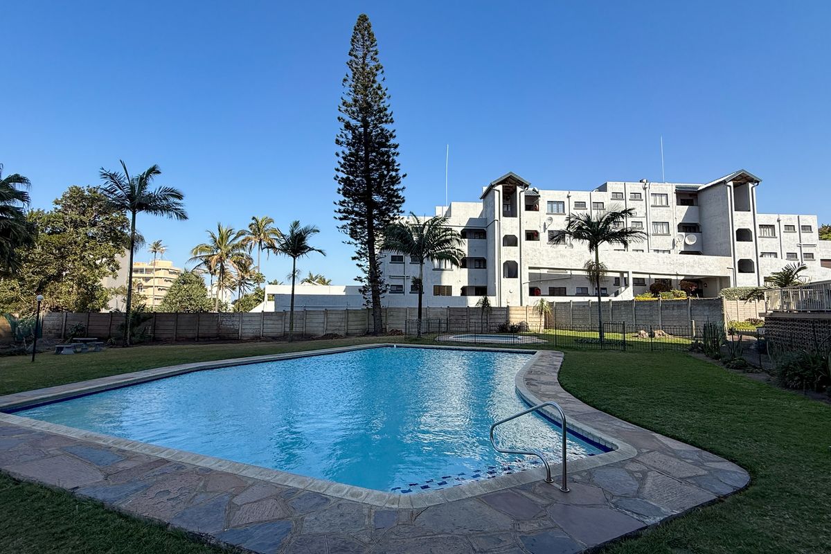 Location Location Location!!! - Photo 2