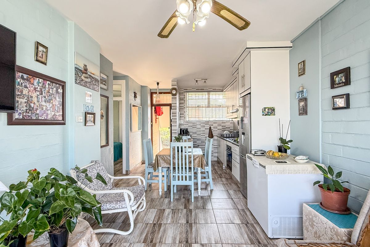 Location Location Location!!! - Photo 3