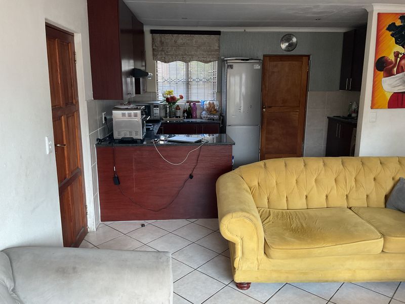 Townhouse For Sale In Centurion - Photo 4