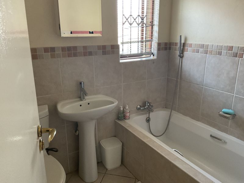 Townhouse For Sale In Centurion - Photo 5