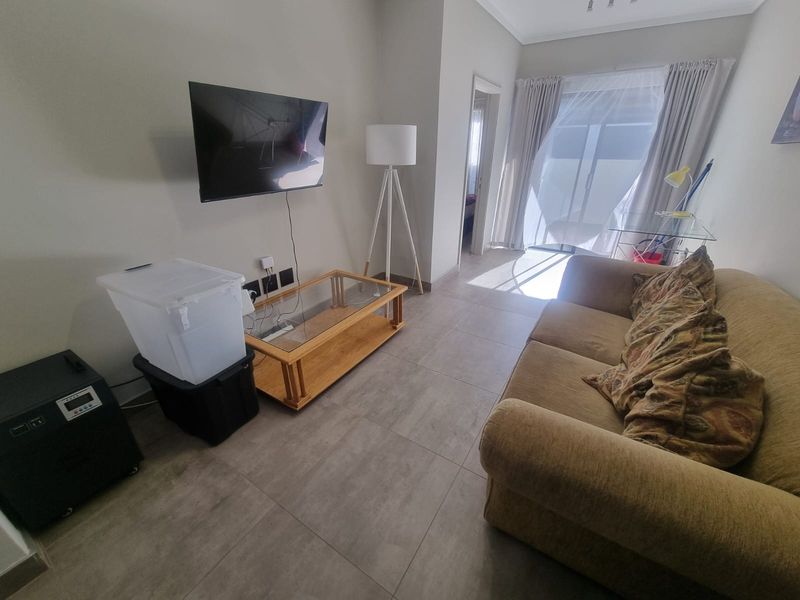 Ultra-modern, pet-friendly, ground floor apartment in Rynfield - Photo 9