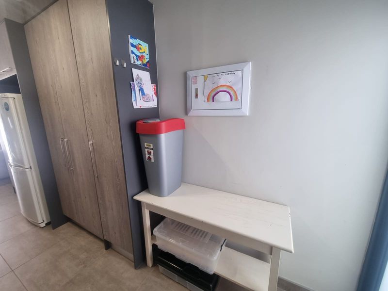 Ultra-modern, pet-friendly, ground floor apartment in Rynfield - Photo 4