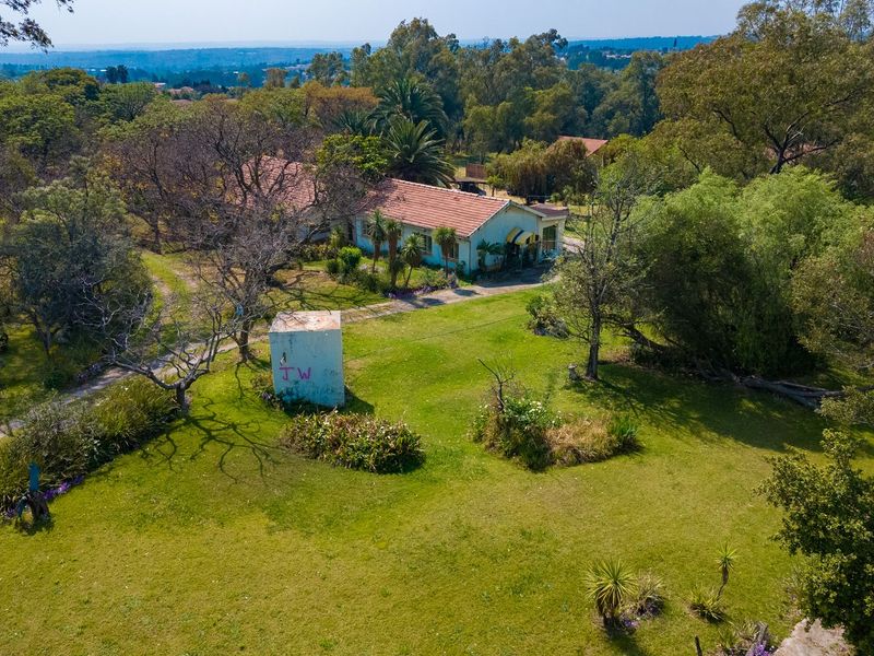 Endless opportunities await you on this piece of Land... - Photo 2