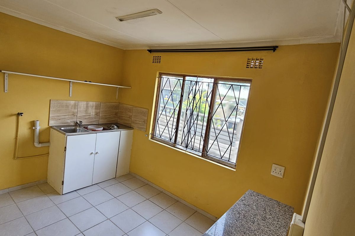 Garden Cottage Rental Monthly In Richards Bay - Photo 2