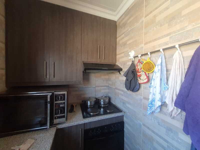 Townhouse In A Secured Complex In SW 2 - Photo 4