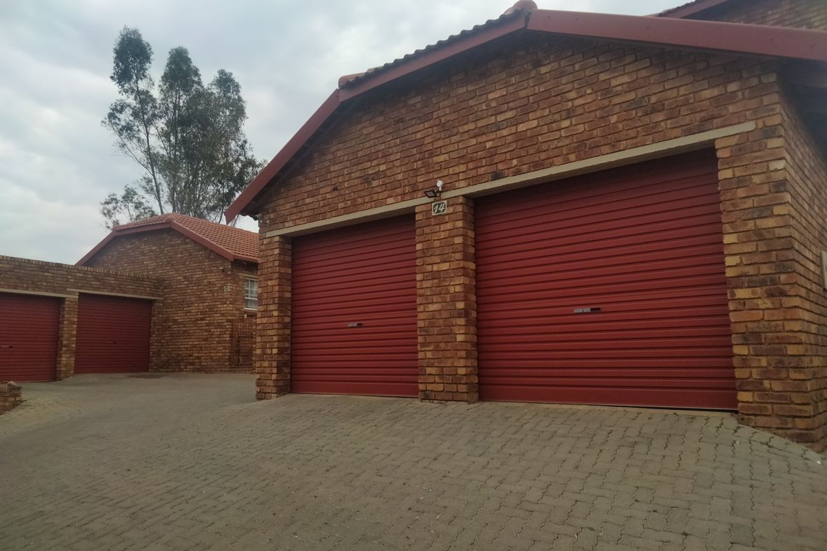 3bedroom 2bathroom duplex townhouse - Photo 2