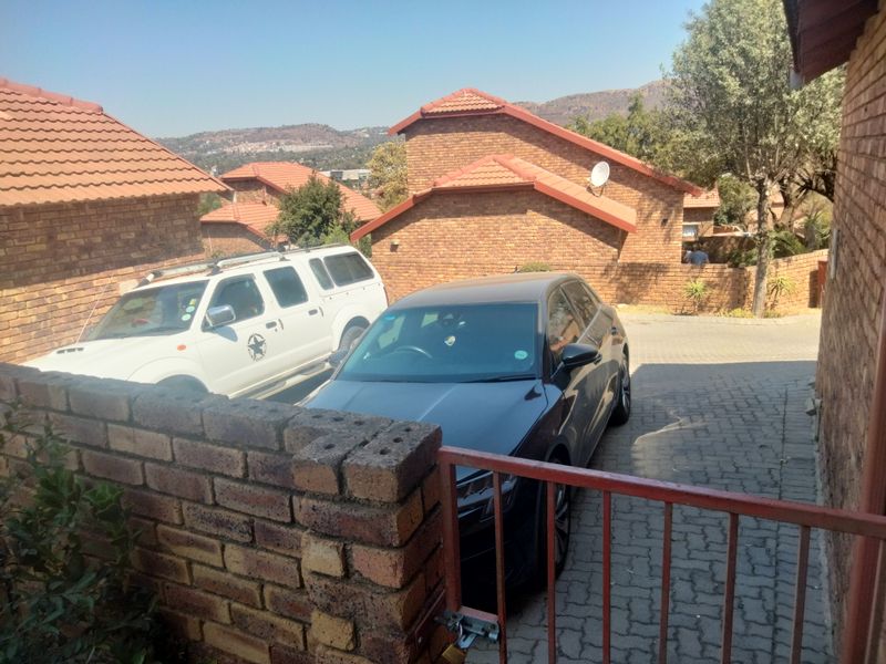 3bedroom 2bathroom duplex townhouse - Photo 3