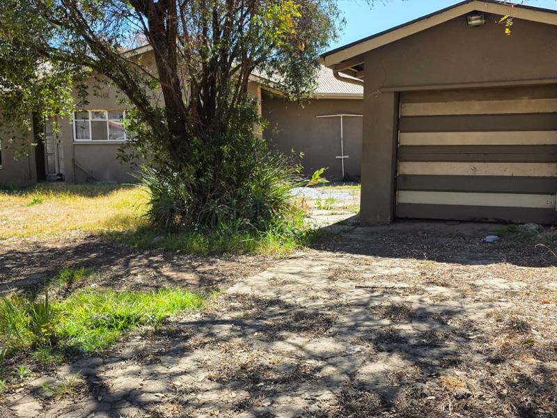 Prime Investment Opportunity for Car Dealership - Photo 3