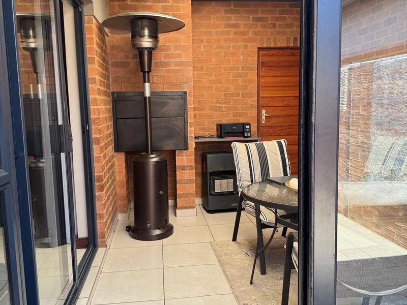 Superb 3 Bedroom House Montana - Photo 8