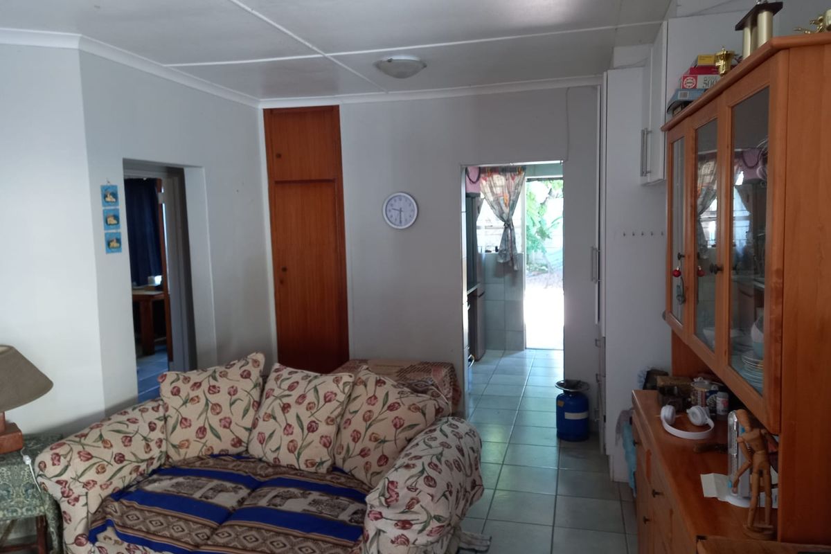 Charming 3-Bedroom Home in Tranquil Aston Bay – Ideal Starter or Family Homey - Photo 4