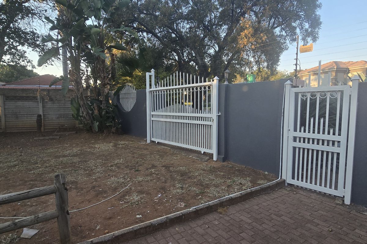 4 Bedroom House for Sale in Fauna Park - Photo 5
