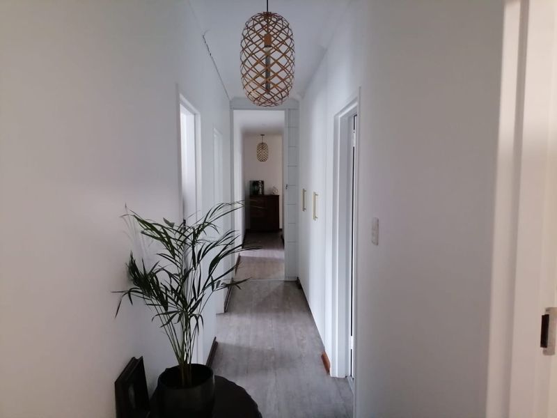 Stylish Facebrick Home in the Heart of Winterhoek Park - Photo 10