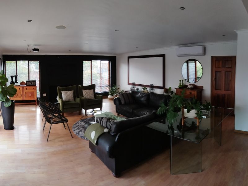 Stylish Facebrick Home in the Heart of Winterhoek Park - Photo 6