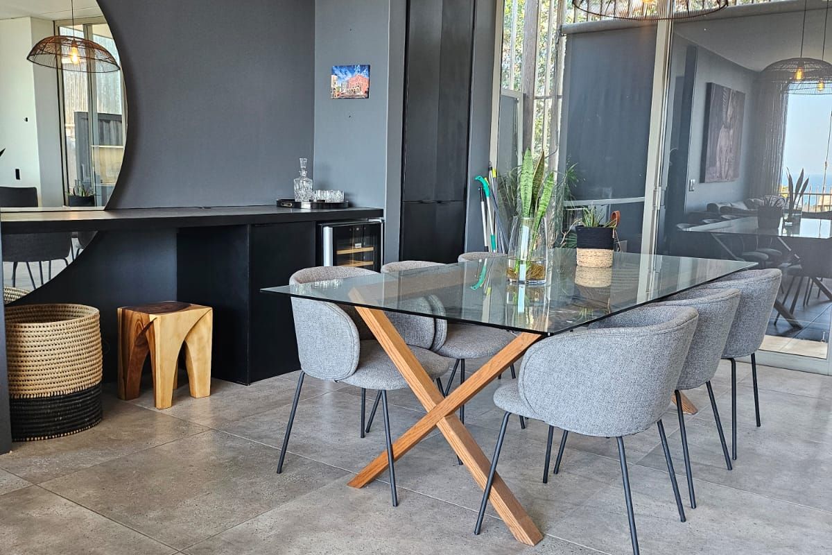 Modern 2-Bedroom Forest Apartment in Dunkirk Estate - Photo 2