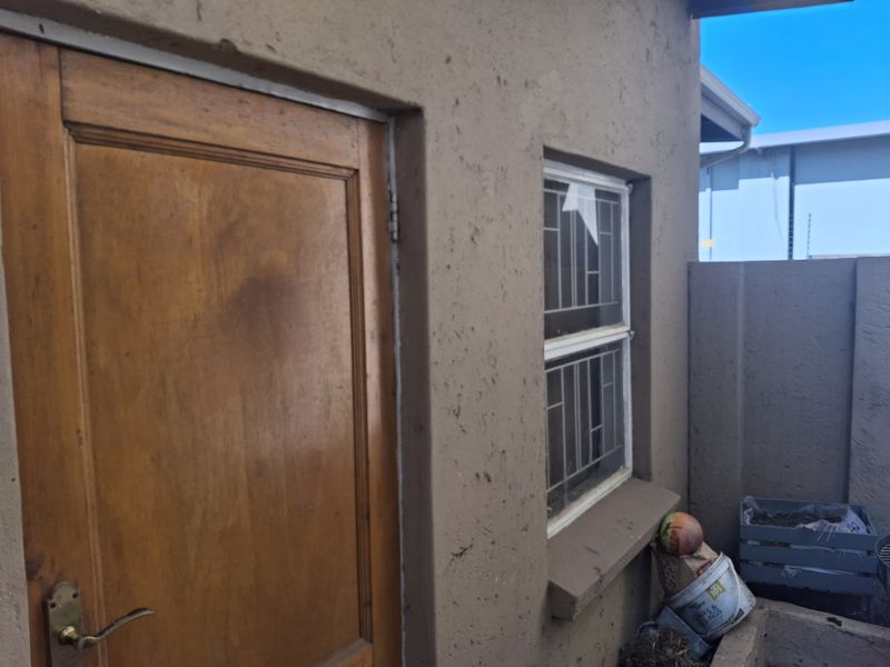 Immaculate Townhouse for Sale in Edleen! - Photo 4