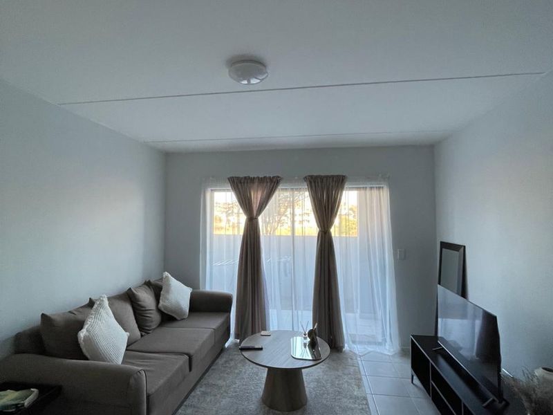 Modern 2 Bedroom, 2 Bathroom Apartment in Pepper Lane, Kosmosdal - Photo 5