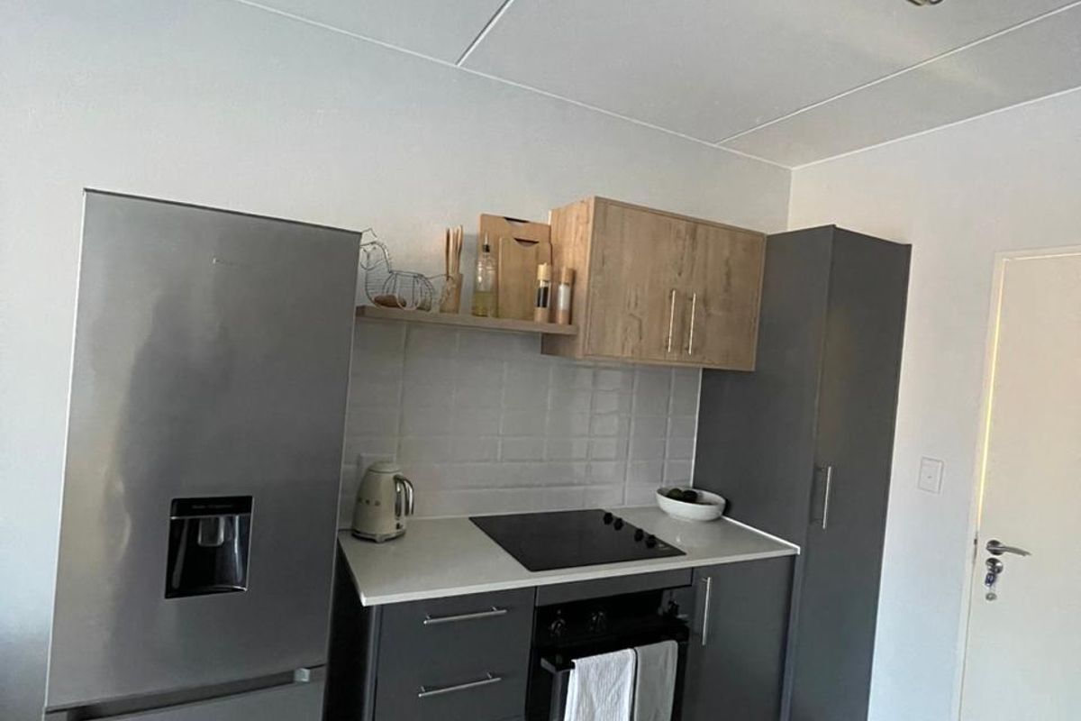 Modern 2 Bedroom, 2 Bathroom Apartment in Pepper Lane, Kosmosdal - Photo 2