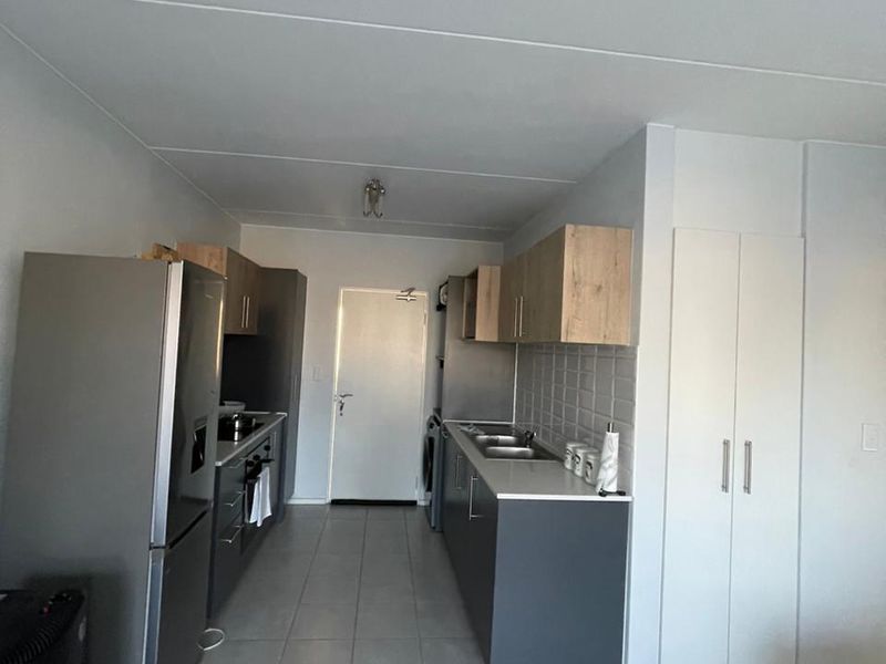 Modern 2 Bedroom, 2 Bathroom Apartment in Pepper Lane, Kosmosdal - Photo 6