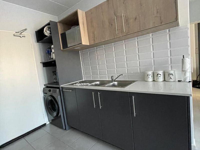 Modern 2 Bedroom, 2 Bathroom Apartment in Pepper Lane, Kosmosdal - Photo 4