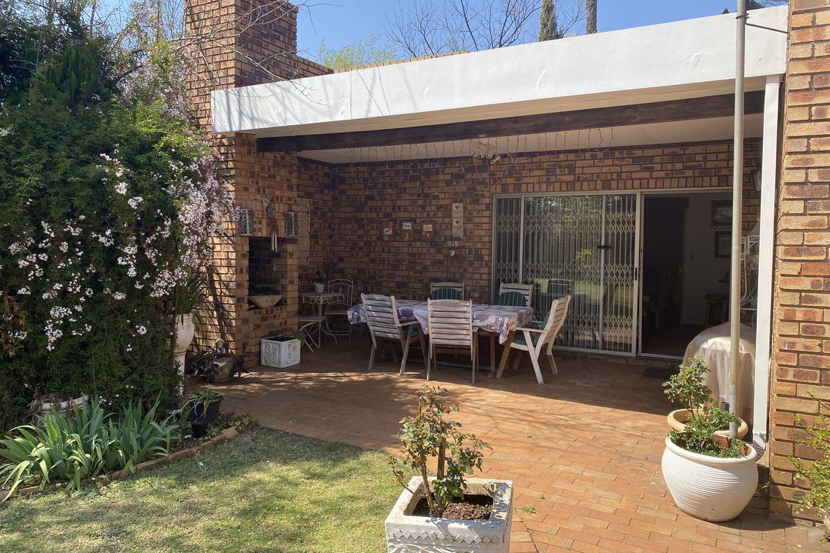 3 Bedroom Corner Stand Atlasville - Photo 2