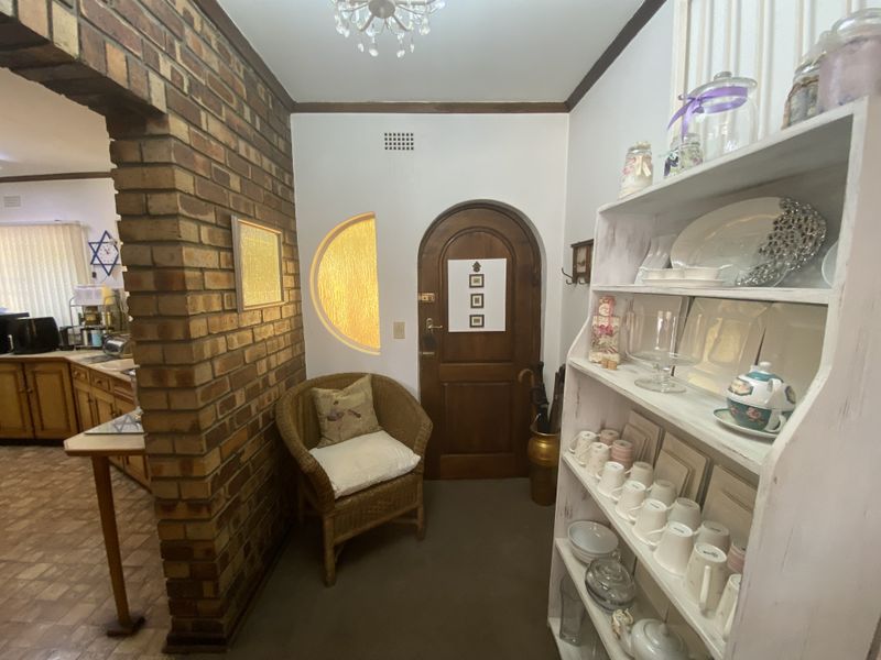 3 Bedroom Corner Stand Atlasville - Photo 5