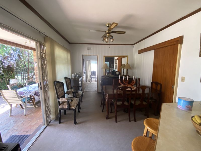 3 Bedroom Corner Stand Atlasville - Photo 6