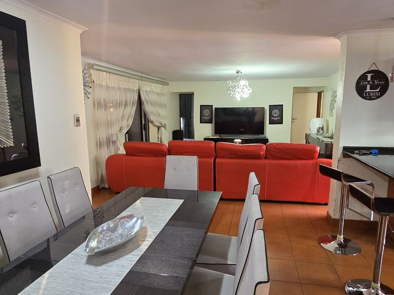 4 Bedroom House for Sale in Eagles Crest - Photo 10