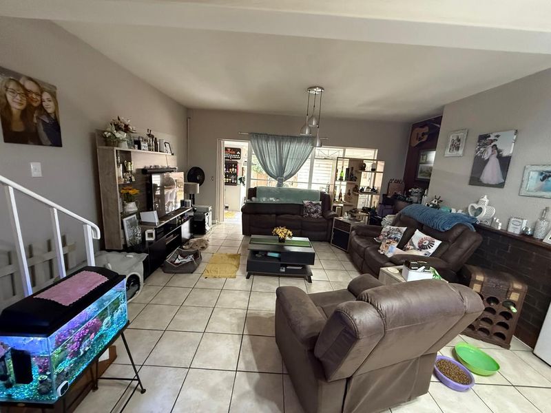 Modern 2-Bedroom Home in a Secure Complex! - Photo 9