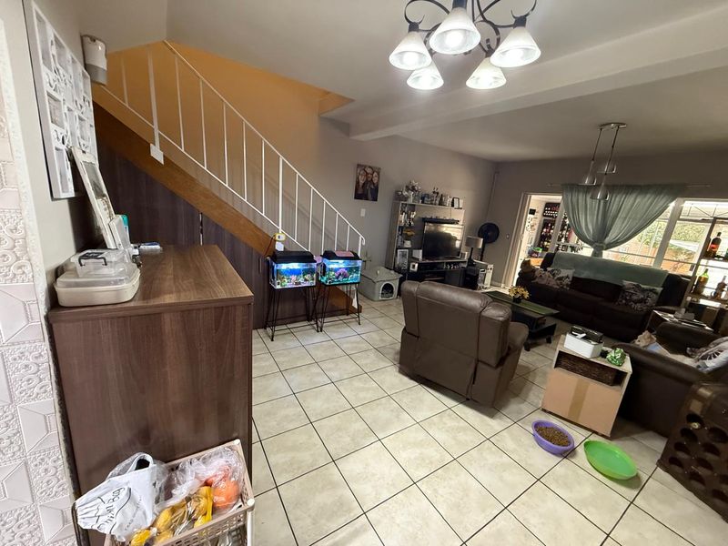 Modern 2-Bedroom Home in a Secure Complex! - Photo 8