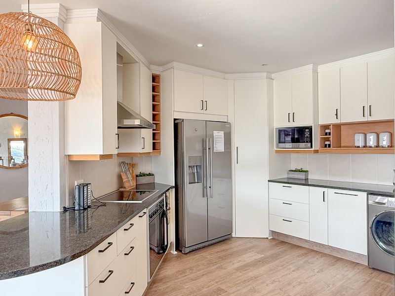 Stunning Modern Apartment with Sea Views in Simbithi Estate - Photo 5