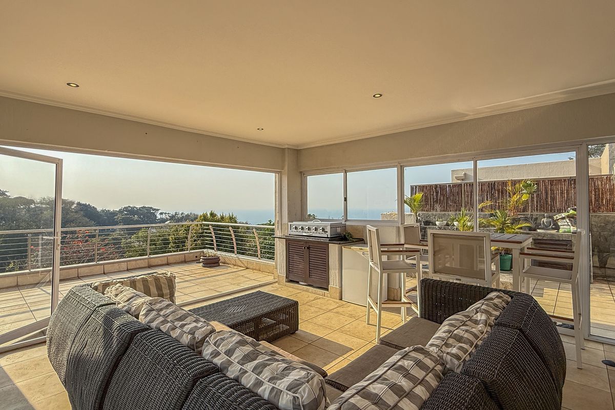 Stunning Modern Apartment with Sea Views in Simbithi Estate - Photo 3