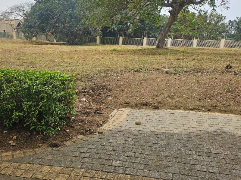 Plot Your Coastal Dream in Nkwazi Ridge – 1143sqm | R550 000 | No Transfer Duty! - Photo 6