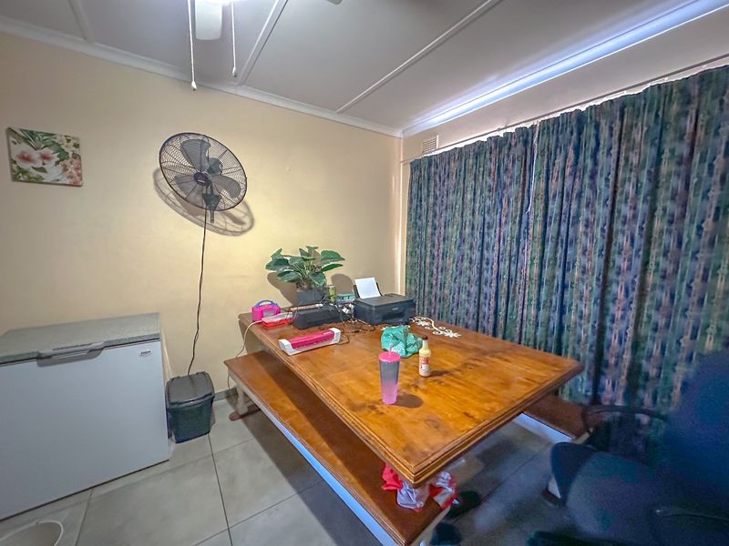 Spacious Family Home with Day Care Rights in Nyala Park - Photo 6