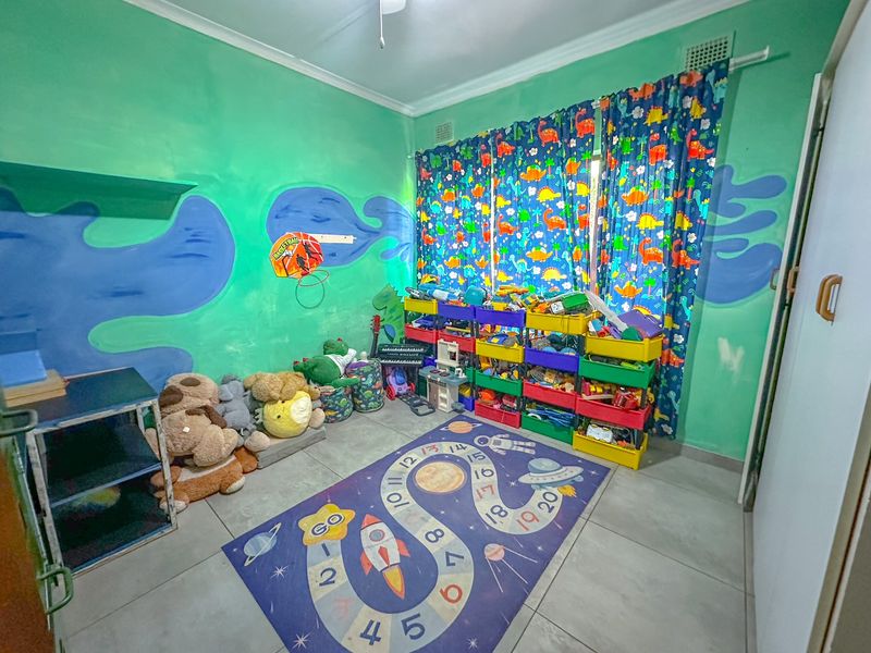 Spacious Family Home with Day Care Rights in Nyala Park - Photo 3