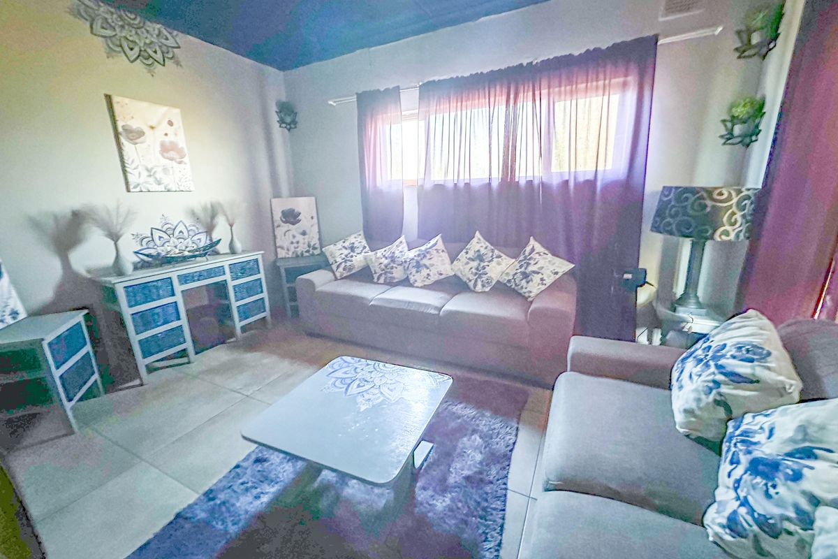 Spacious Family Home with Day Care Rights in Nyala Park - Photo 4