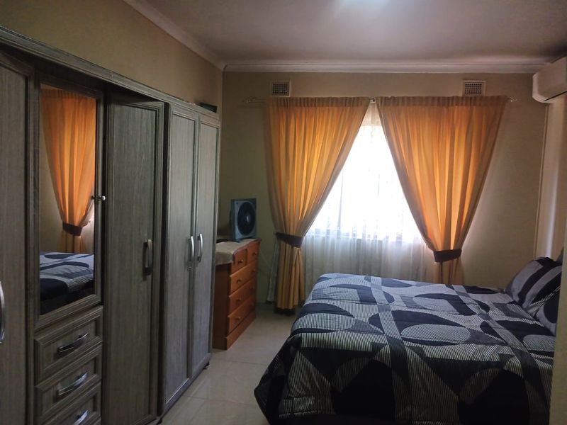 Expansive Family Double Storey  Home - Photo 8